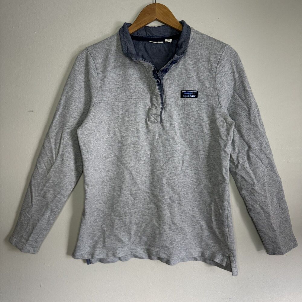 LL Bean Womens Medium Soft Cotton 4 Button Henley Shirt Chambray Accents Preppy